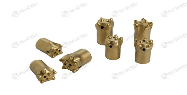 How to avoid wear or breakage of pneumatic rock drill bits？
